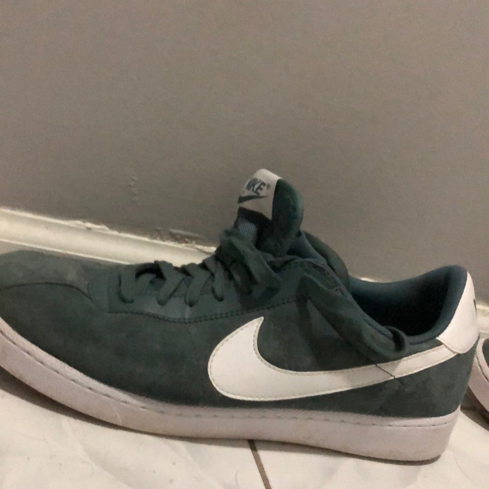 Nike Classic